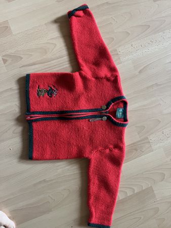 Härziges Trachten Jäckli für Chind mit -Stickerei