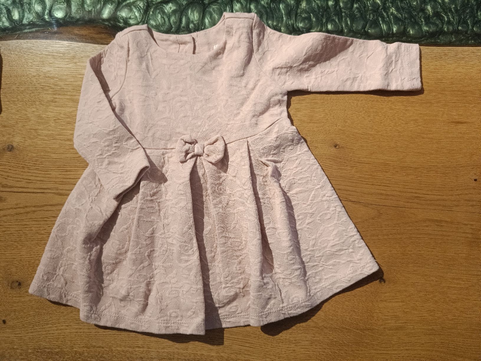 Robes et jupes: Kleid Grösse 68 – D'occasion à Jaberg par urig17.