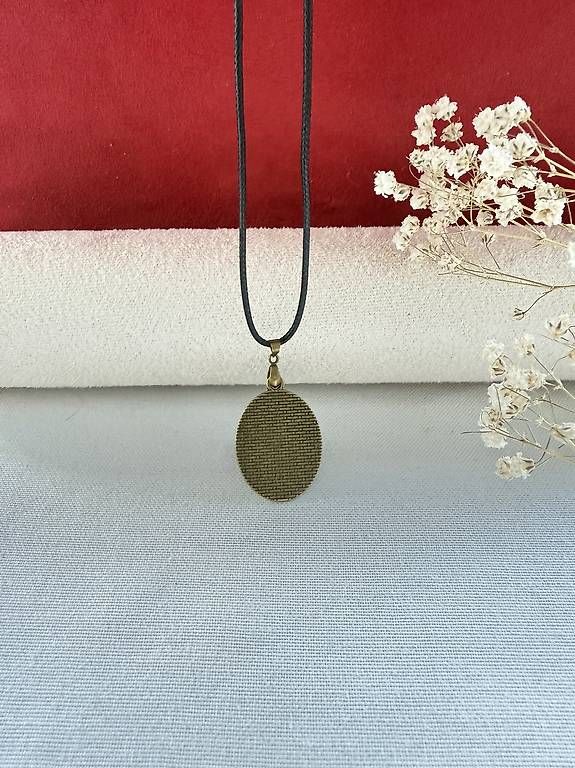 Pendentifs: Blütenzauber als Anhänger – D'occasion à Thalwil par han_2b8c 3