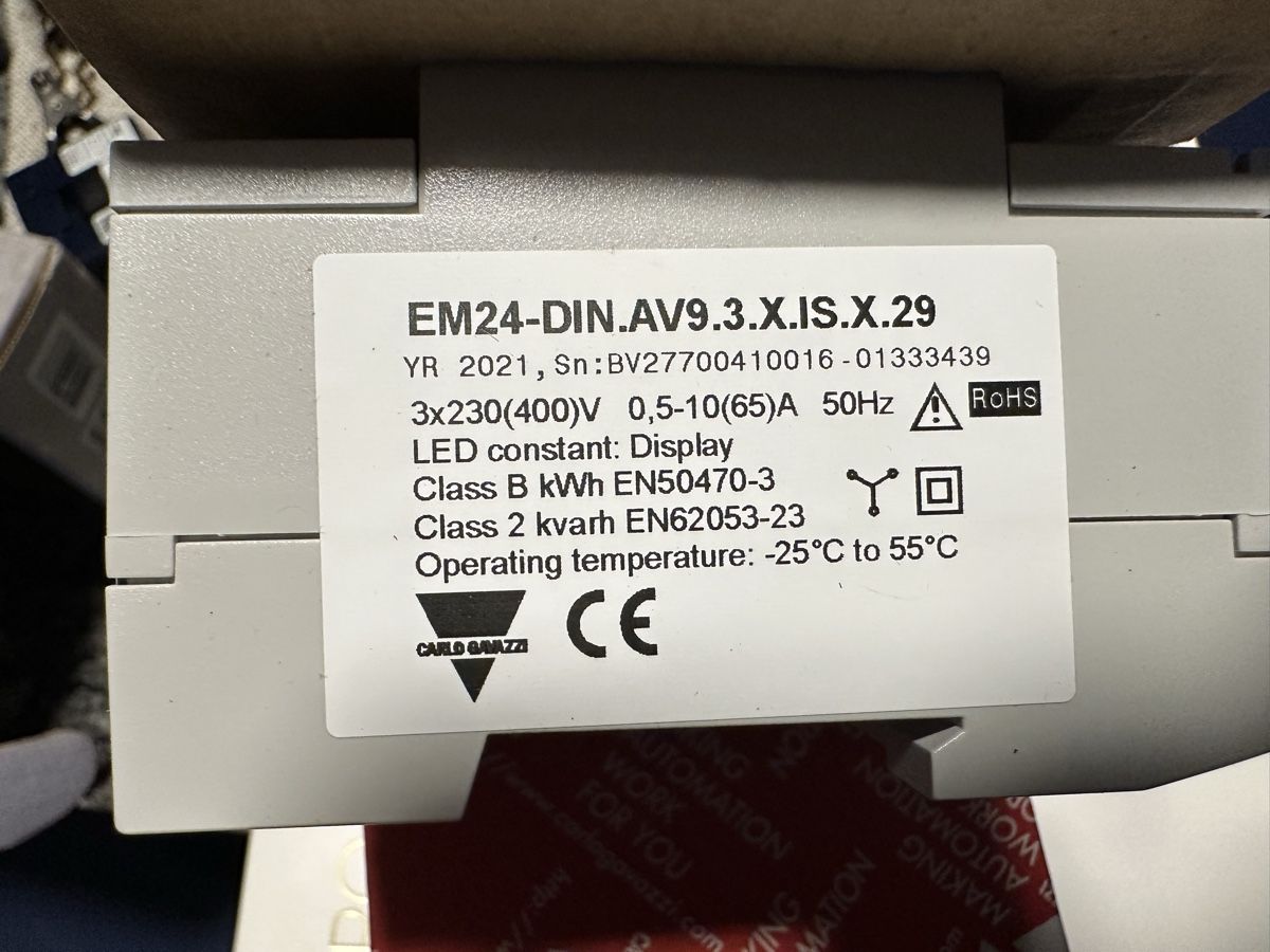 Victron Misurare: Victron Energiezähler EM24, 3-Phasen, Top Zustand! – Nuovo e nell'imballaggio originale da Seon venduto da Mexo71 2