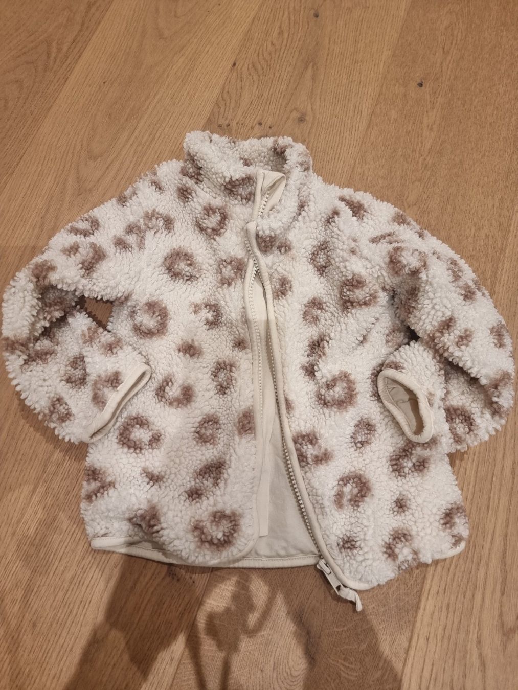 H&M Giacche & Cappotti: Flauschiges Jäggli H&M, 92 – Usato da Buttikon SZ venduto da Limo180