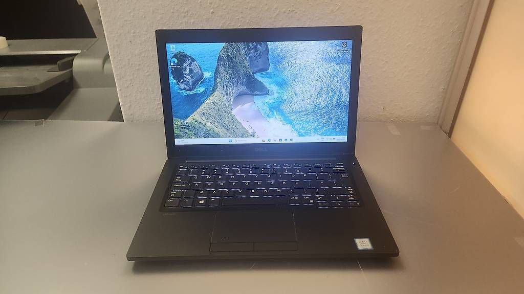 Notebook: Dell Latitude E7280  Ecran 13" Intel Core i5 7th Gen – Usato da Donneloye venduto da ire_767q