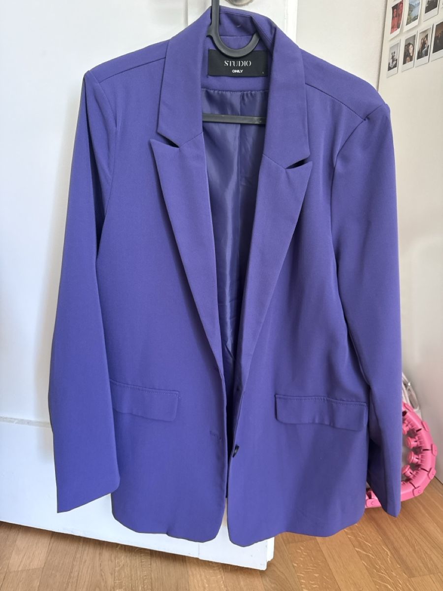 Only Giacche: Studio Only - purple blazer - size L - like new! – Nuovo (secondo la descrizione) da Schlieren venduto da _Meenu
