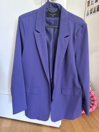 Studio Only - purple blazer - size L - like new!