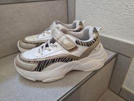 Coole Mädchen Schuhe Grösse 37