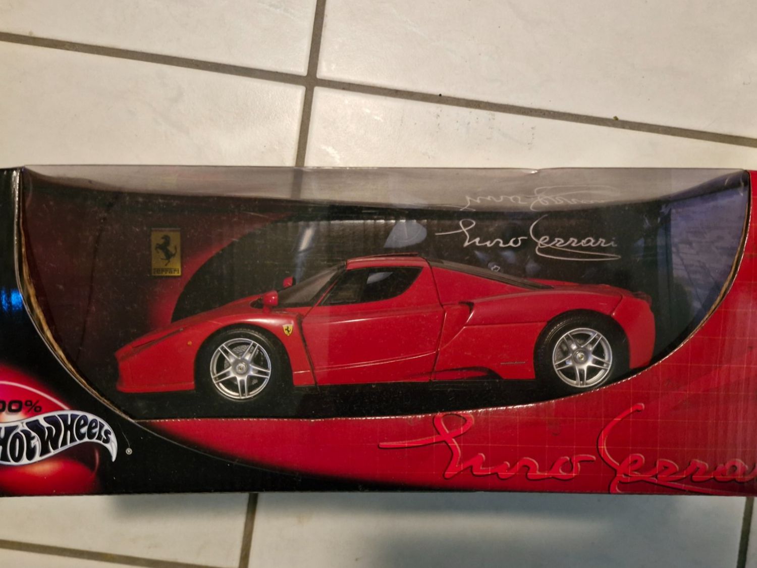 Modellini d'auto: HotWheels FERRARI ENZO Model 1:18 NIB – Nuovo e nell'imballaggio originale da Cugnasco venduto da Mac_13