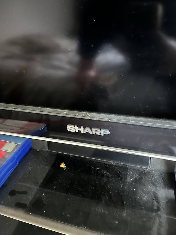 Sharp Televisori: Sharp AQUOS 52 Zoll Fernseher – Usato da Ottoberg venduto da yvonne.graenacher 1
