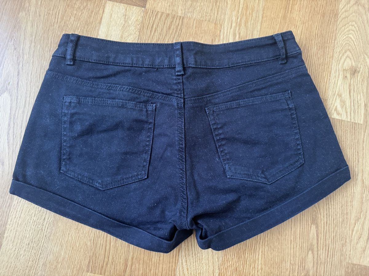 Hosen: Kurze Hosen H&M Grösse 34 – Gebraucht aus Tscheppach von SeBoJo 1