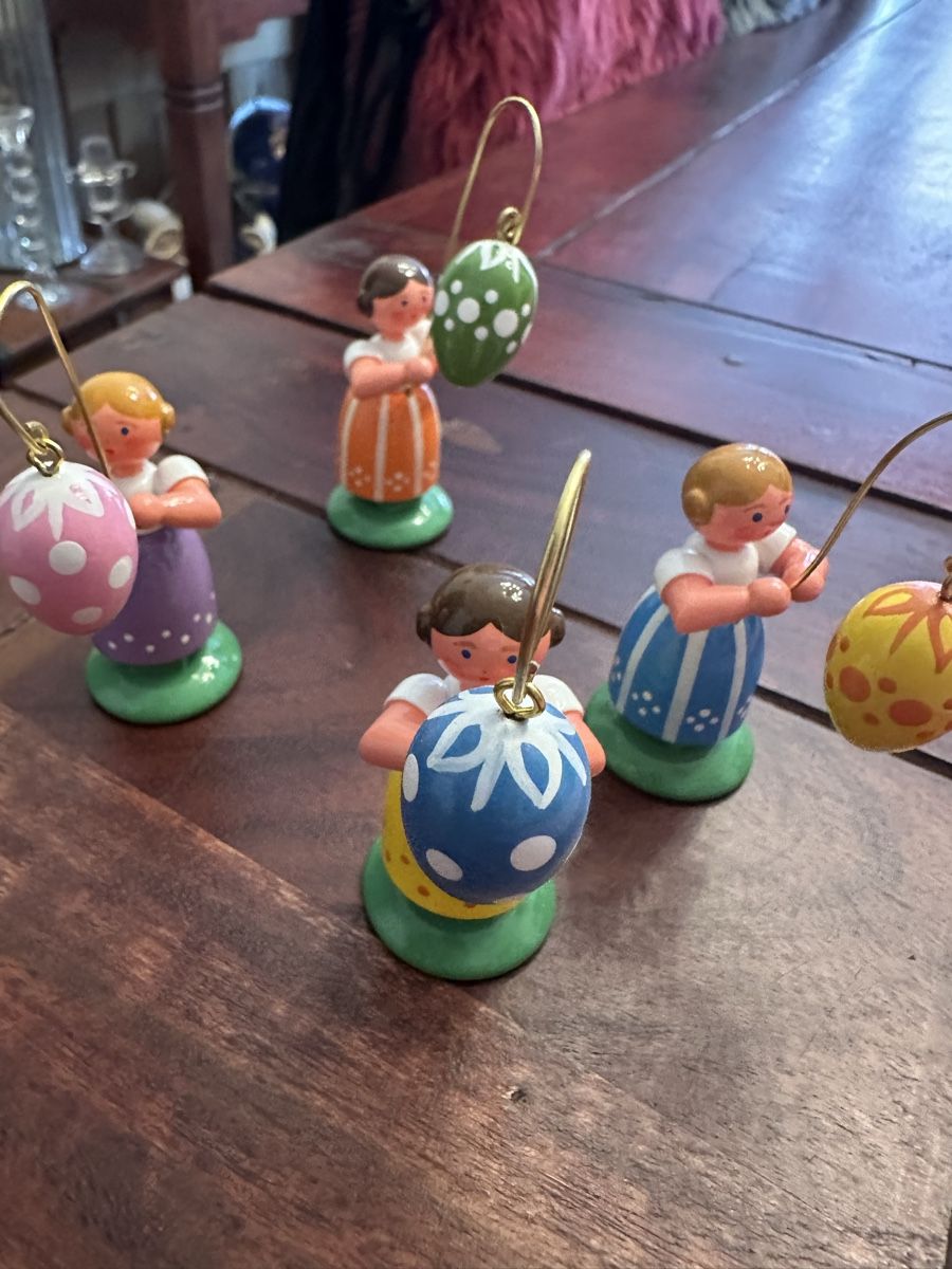 Statuette: Erzgebirge Frühling Kinder 4 st. – Usato da Bern venduto da womiman