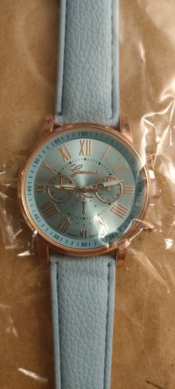 Orologi: Armbanduhr Damen Hellblau Rosé neu – Nuovo e nell'imballaggio originale da Mönchaltorf venduto da Icelandichorse 1