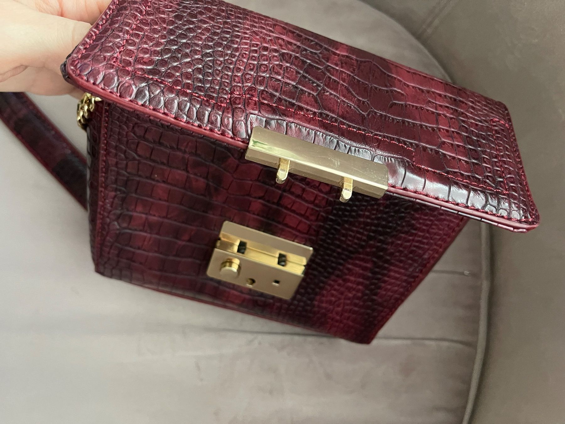 Taschen für Damen: Handtasche Neu – Gebraucht aus Wetzikon ZH von Em_Sa 1