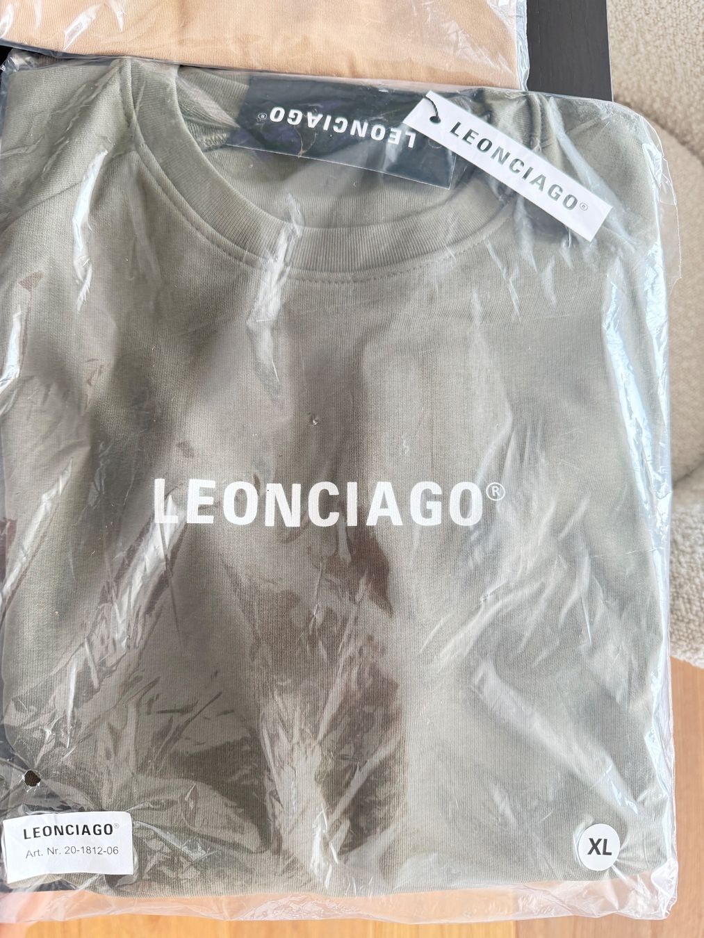 Lotti di vestiti: KLEIDERPACKET T-SHIRT UDN PULLOVER SIEHE BILDER AB CHF 1.- – Nuovo (secondo la descrizione) da Zollikofen venduto da Level_911 3