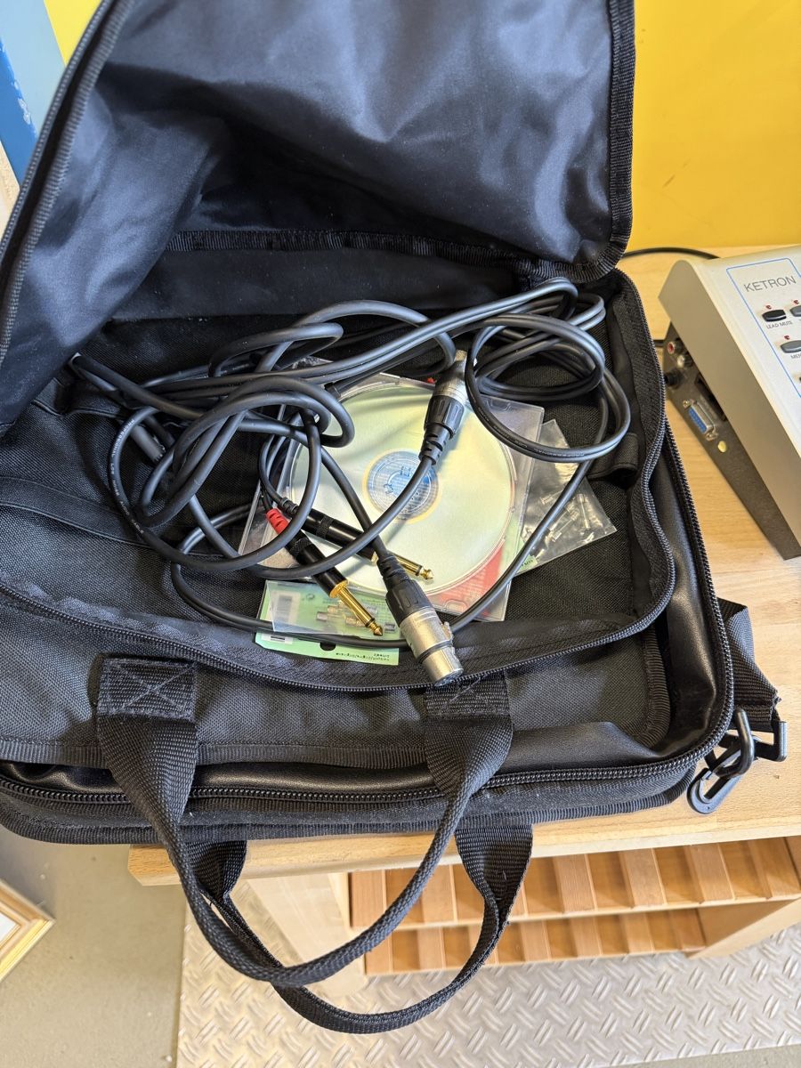 Sistema di controllo: Ketron Midjay mit Tasche und Zubehoer – Usato da Strengelbach venduto da RaenAntikDesign 2