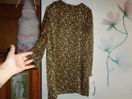 *** Kleid *** / von ZARA / Details am Arm