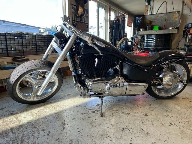 Suzuki Chopper: Suzuki Intruder VS 1500 mit wunderschönem Custom Umbau – Gebraucht aus Uhwiesen von Ghizzmo