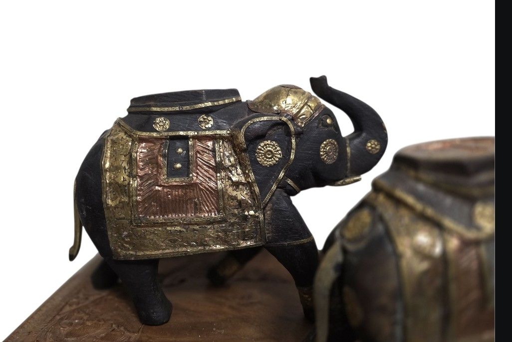 Sculture & Statue: Couple elephants – Usato da Vernier venduto da 19pigments 1