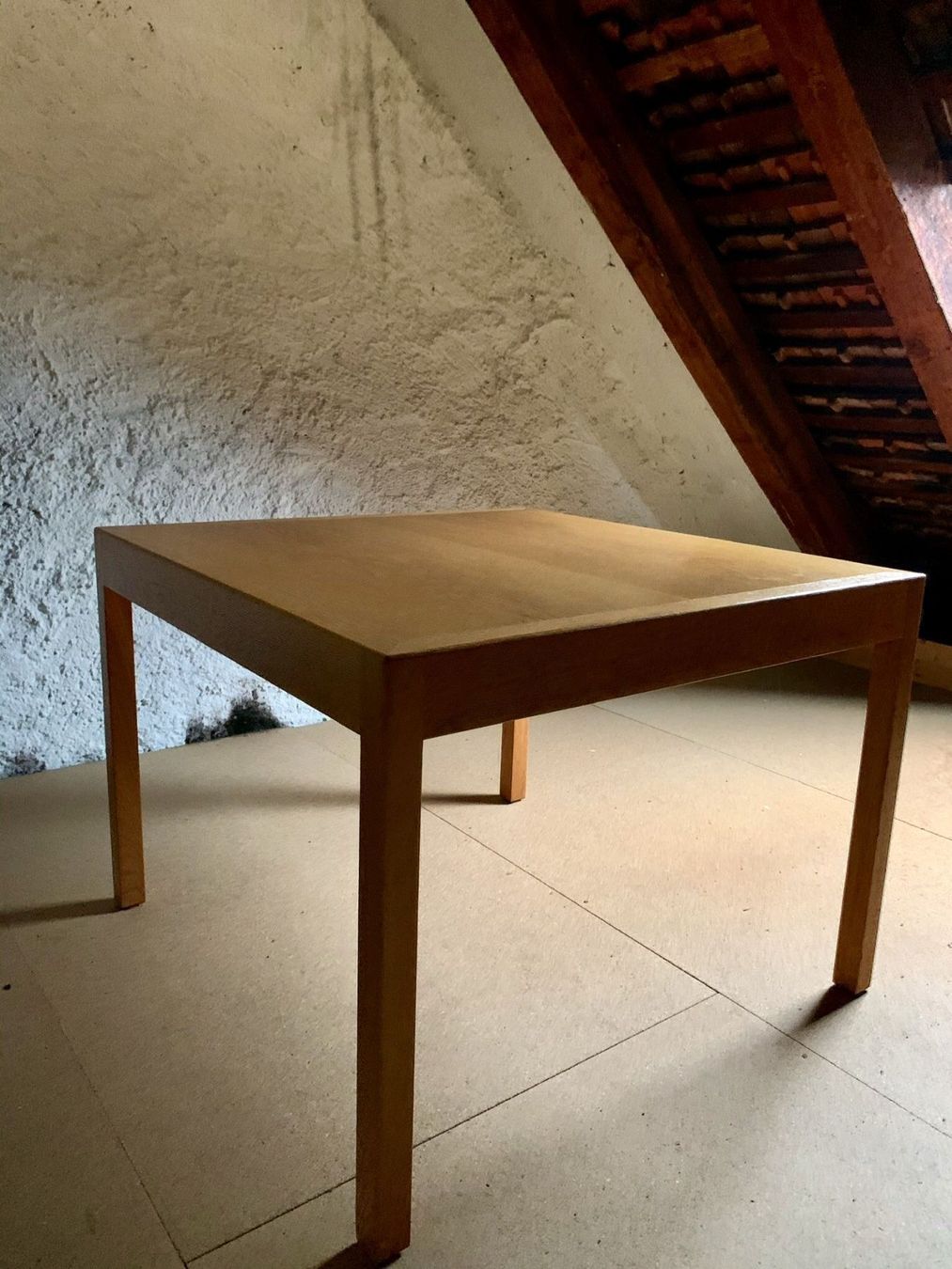 Tische: Hans Wegner Couchtisch Beistelltisch – Gebraucht aus Zürich von enk01