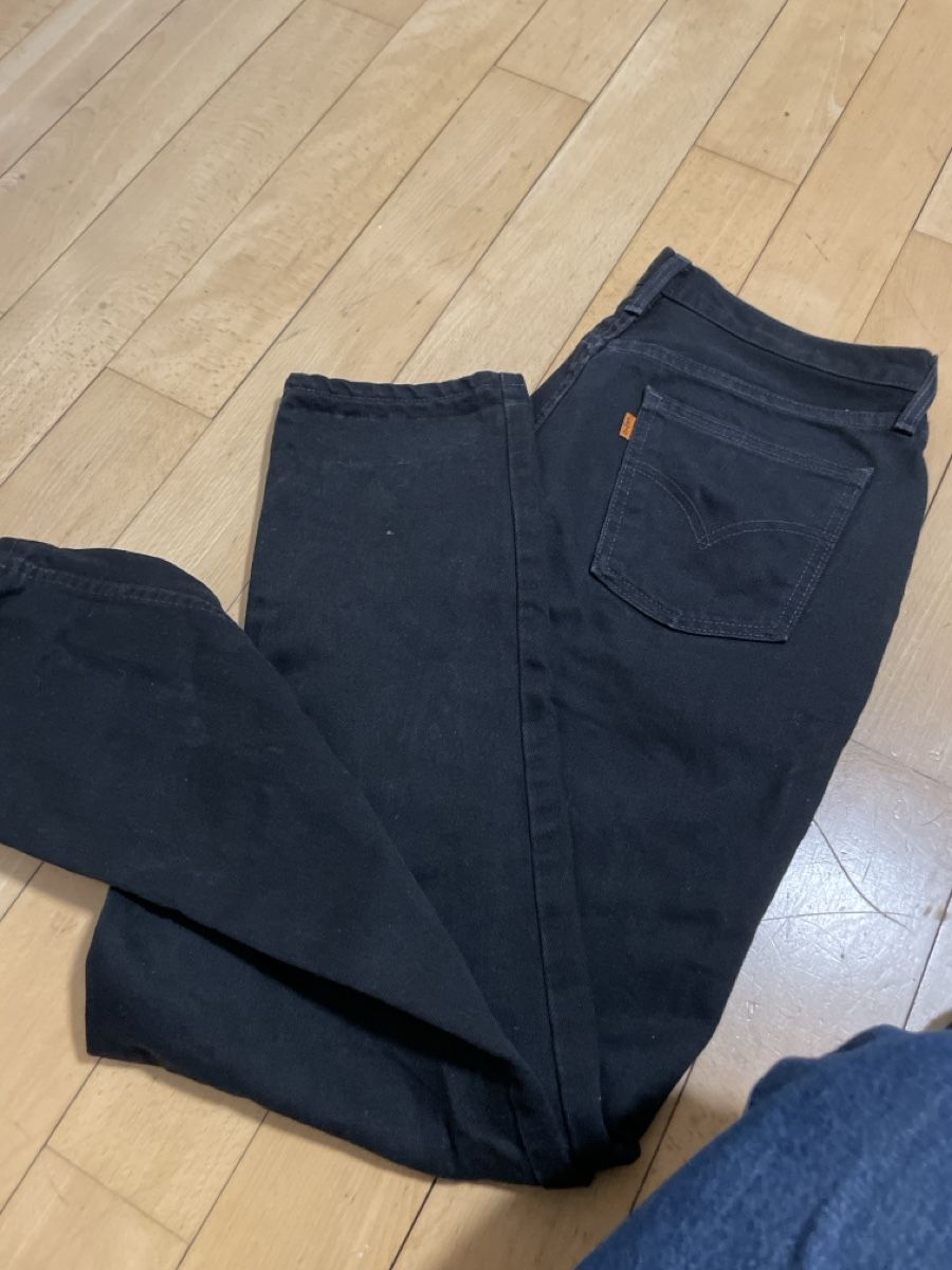 Levi's Jeans: Levi's Black Jeans, W31 L32, Essential! – Usato da Luzern venduto da san_6mzy 1