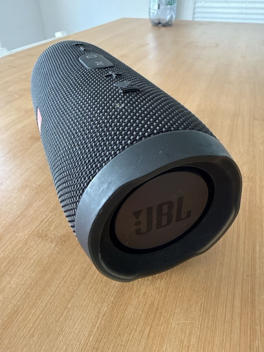 JBL Casse acustiche: Bluetooth Lautsprecher JBL Charge schwarz gebraucht – Difettoso da Thun venduto da DIAT 3
