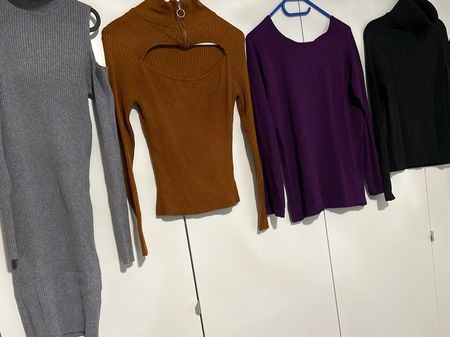 4 Damen Pullover Set, Grösse S/M/L/XL, Top Zustand!