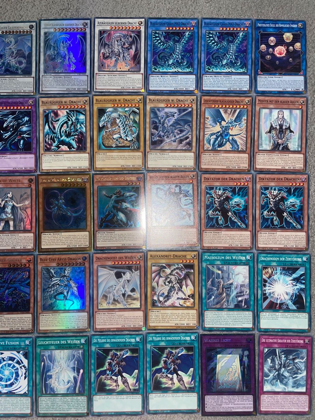 Yugioh Carte collezionabili: YuGiOh Blauäugiger w. Drache Deck! – Nuovo (secondo la descrizione) da Altstätten SG venduto da ChangeMaker 2
