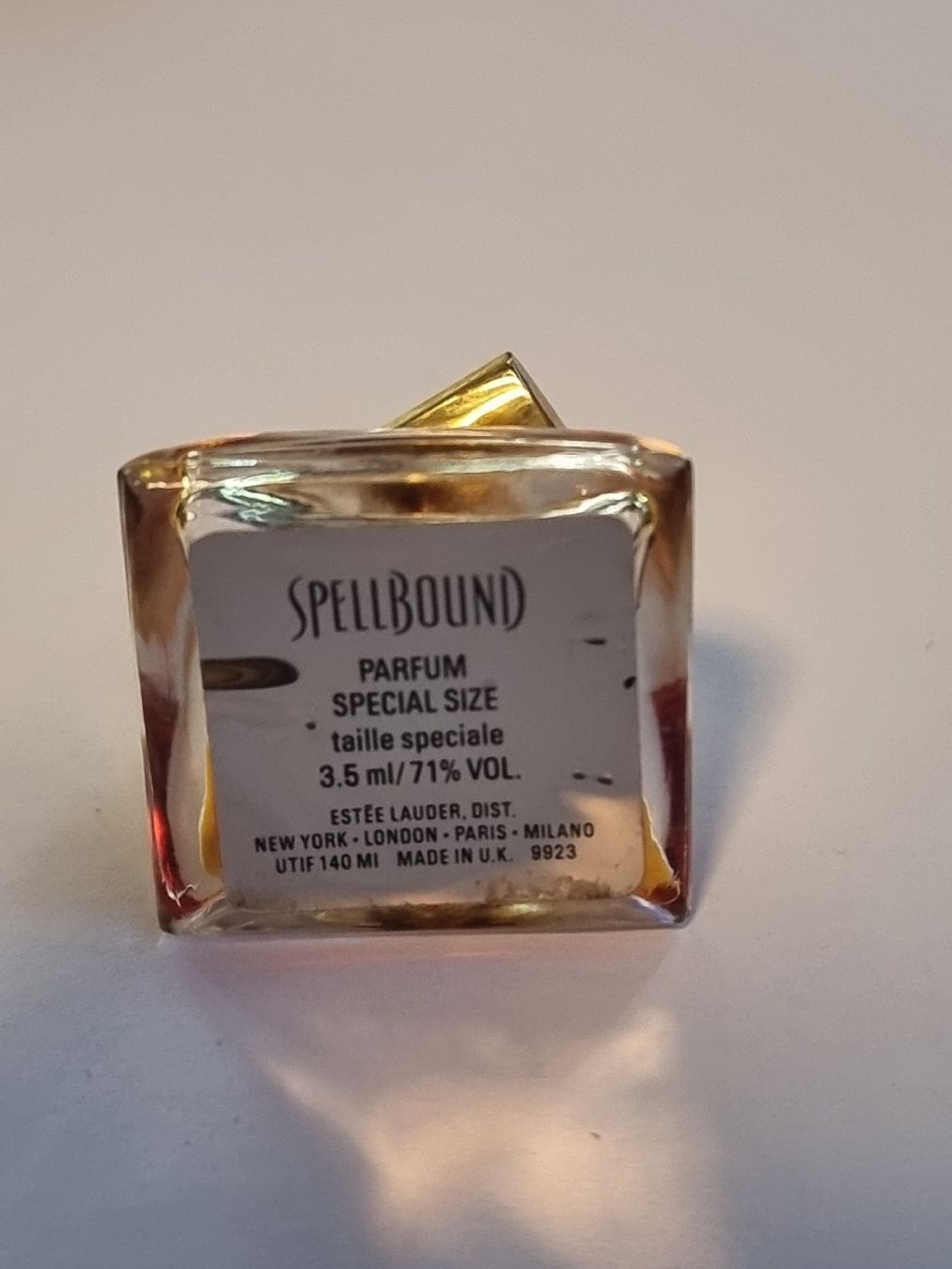 Estée Lauder Parfums & Eau de Toilette: ESTÉE LAUDER SPELLBOUND Parfun 3.5ml – D'occasion à Emmen par JokeySchlumpf 1