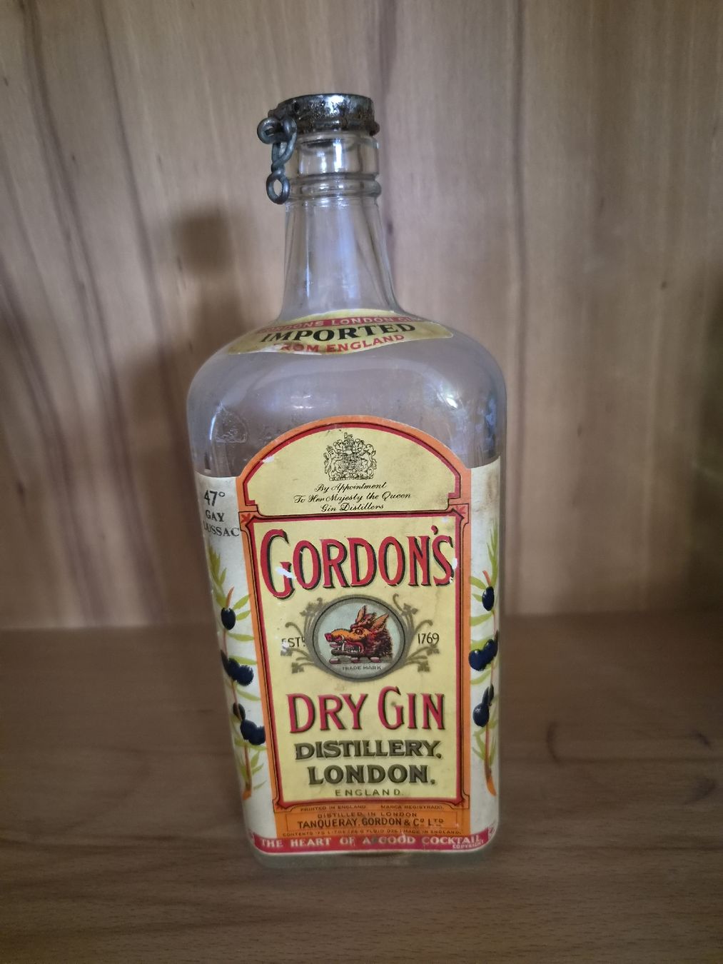 Bouteilles: Alte Ginflasche – D'occasion à Glattfelden par nic_kz6f