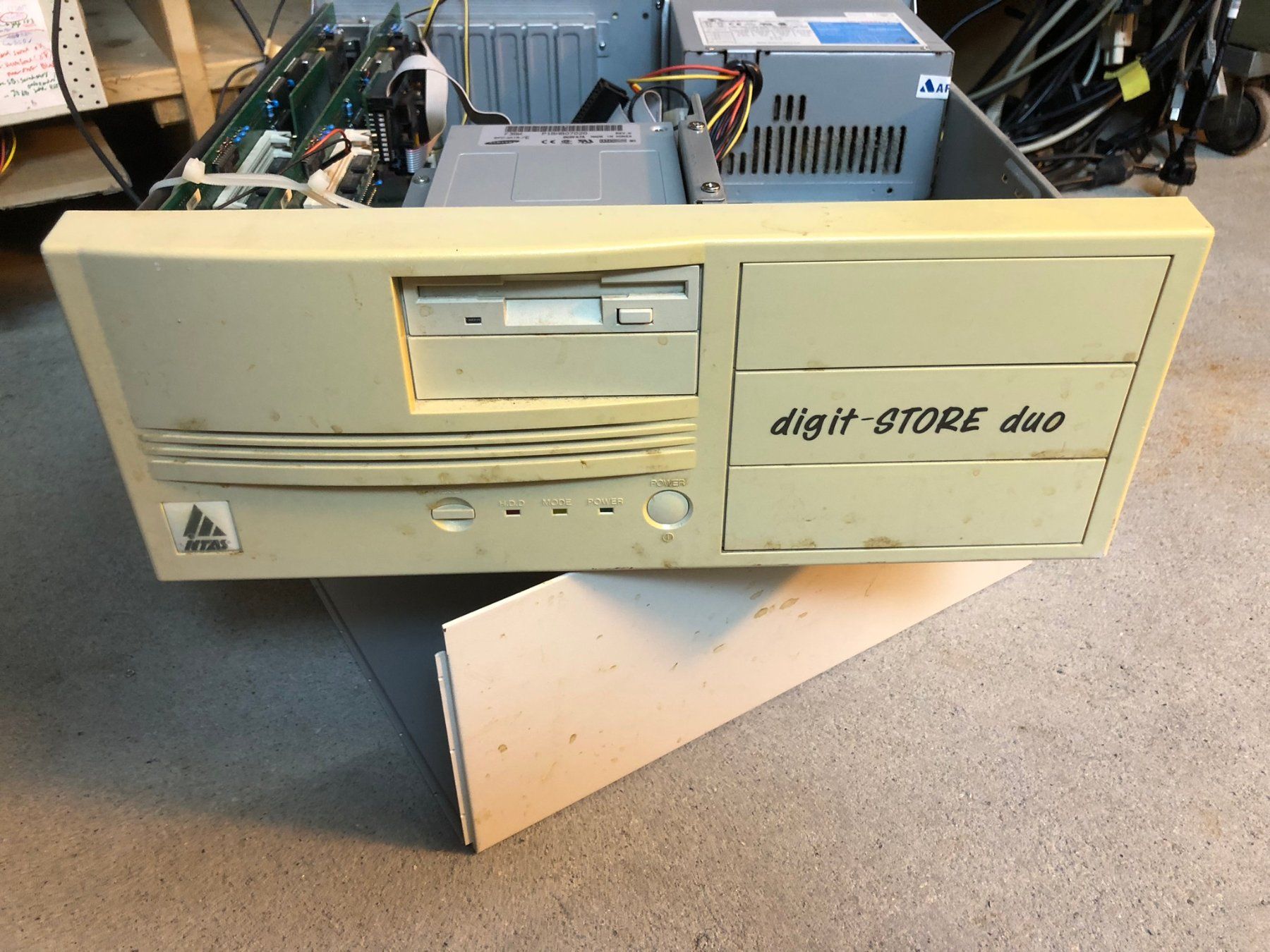 PCs: Diverse alte PCs – Defekt aus Hinterkappelen von atomschnee 8