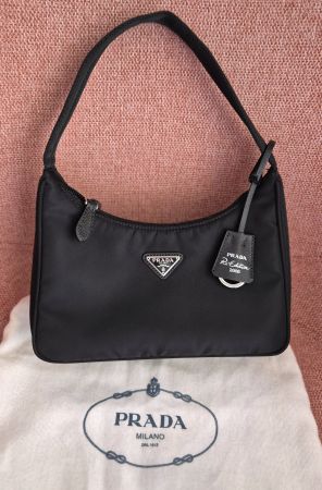Original Prada Re-Edition 2000 Re-Nylon Bag Black ab Fr. 1.-