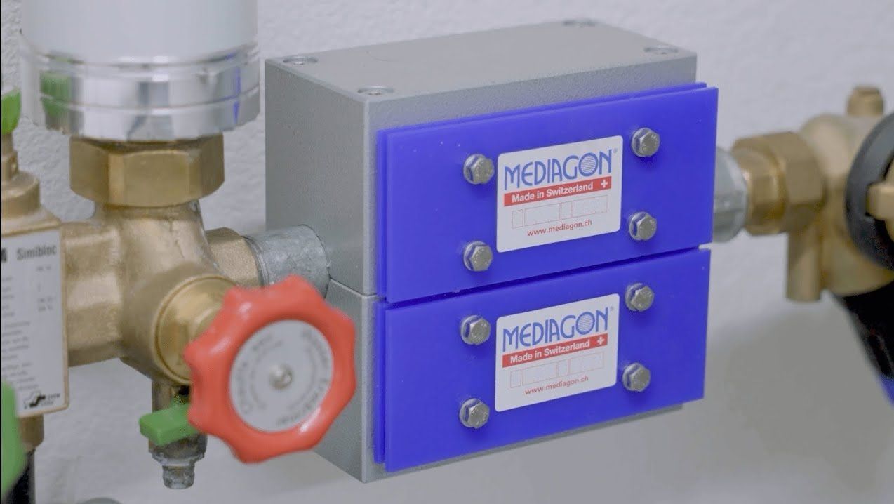 Mediagon Installations sanitaires: Mediagon Kalkschutzgerät – D'occasion à Humlikon par GX30