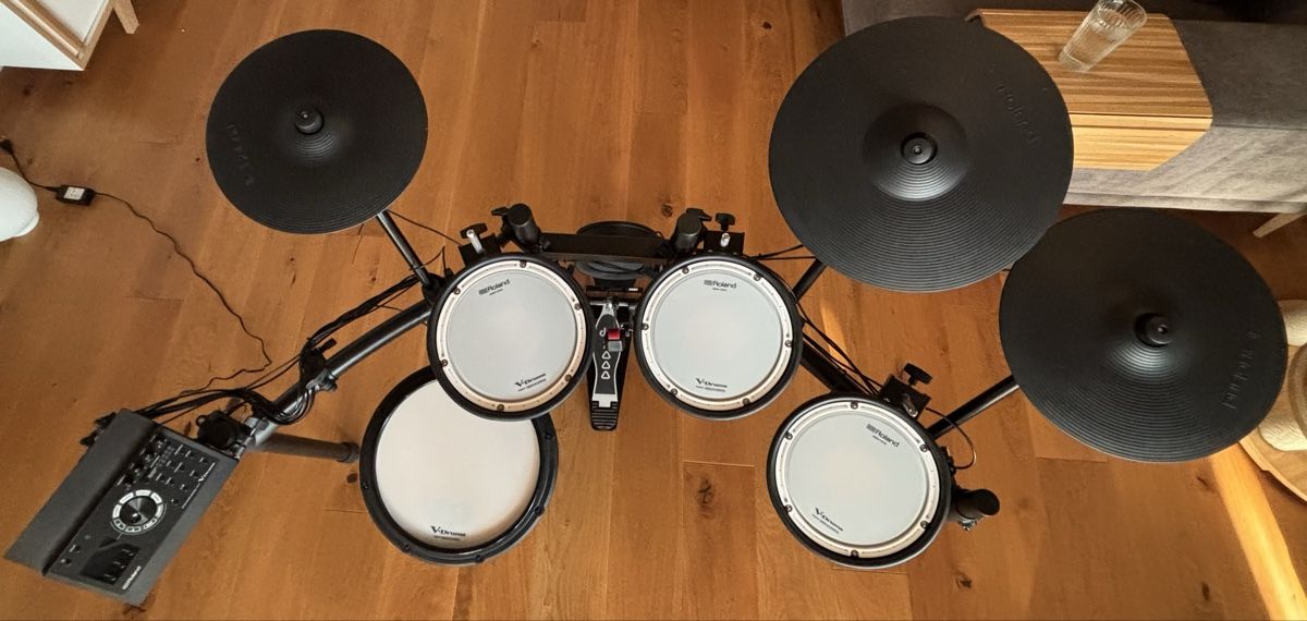Roland Musikinstrumente: Roland TD-17 V-Drums – Neu (gemäss Beschreibung) aus Küssnacht am Rigi von Andy-C