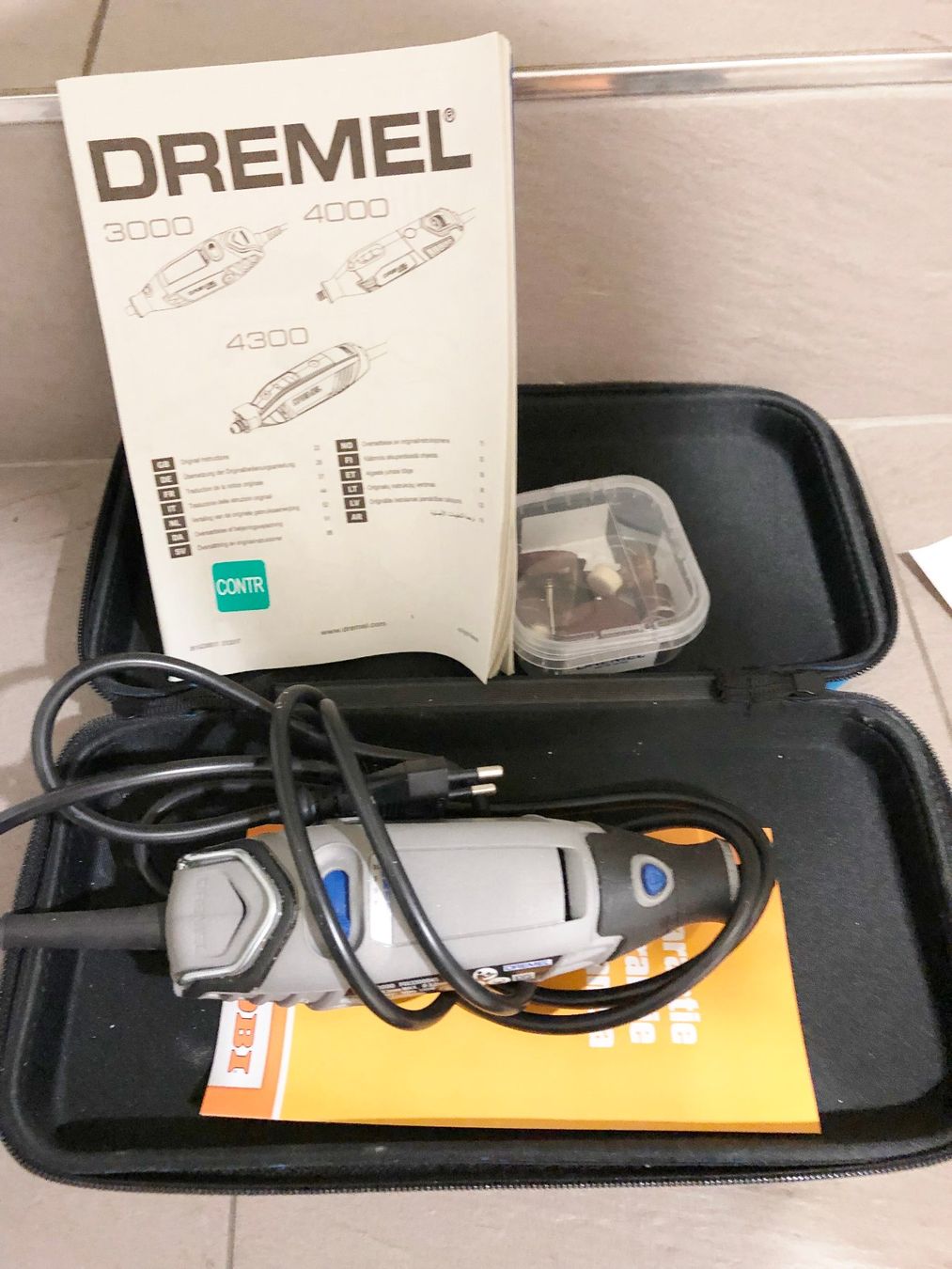 Dremel Tutti gli attrezzi: Multifunktionswerkzeug NP CHF 61.- – Usato da Glattbrugg venduto da Ariel012 1