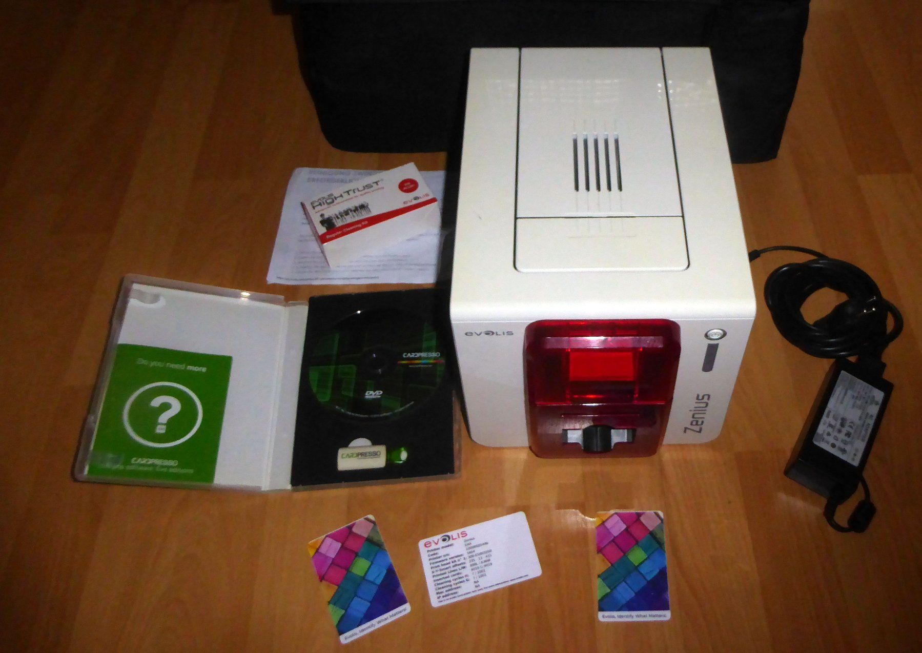Evolis Stampanti: Evolis Zenius Classic Kartendrucker ZN1U0000RS – Usato da Männedorf venduto da livesteam