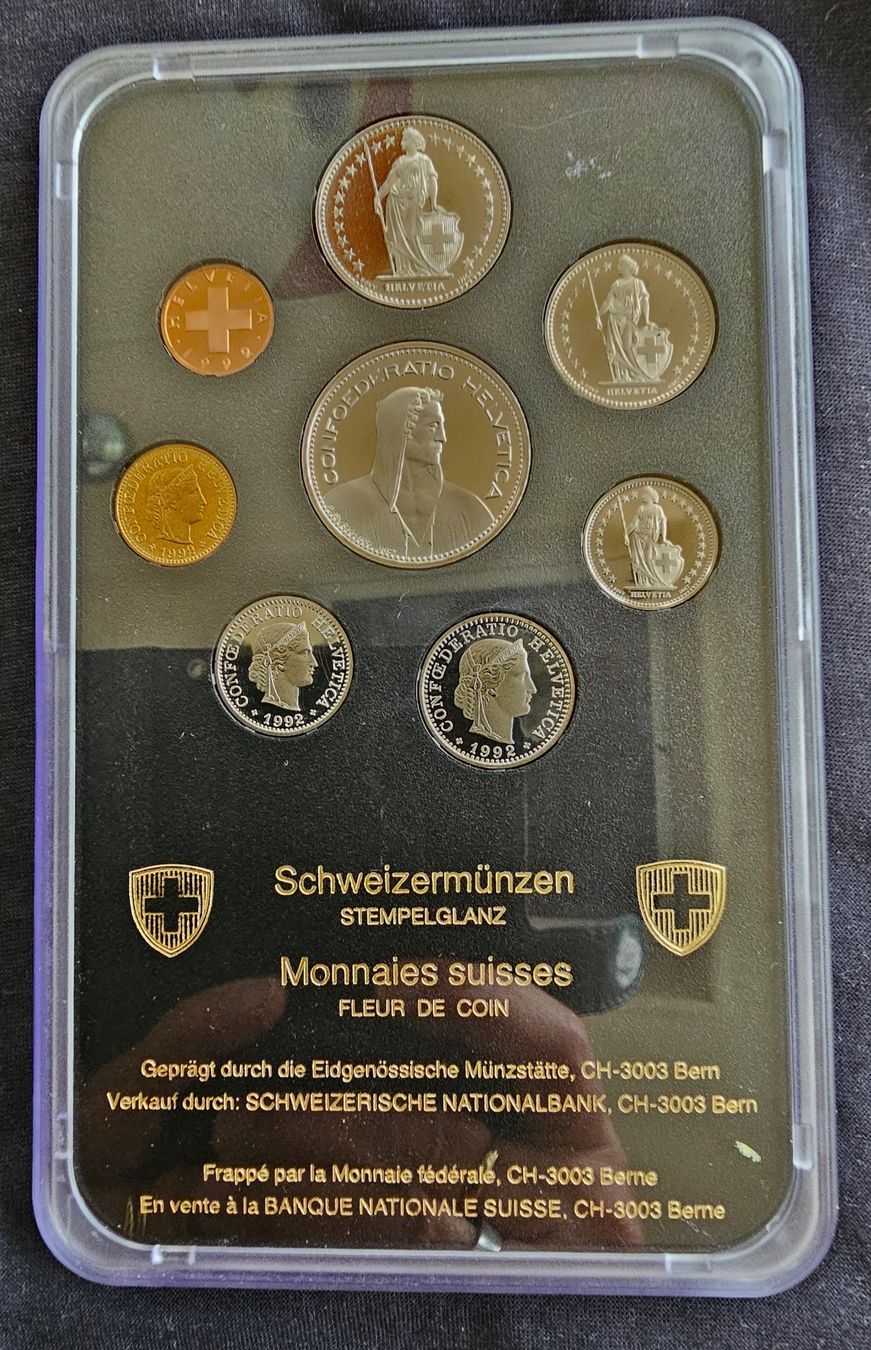 Toutes les monnaies: Münzsatz 1992 stgl. – Neuf avec emballage d'origine à Balsthal par nidja13