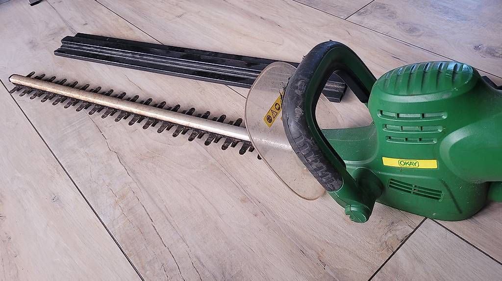 Alle Werkzeuge: Electric hedge trimmer - Okay – Gebraucht aus Denges von sim_pt5w 1