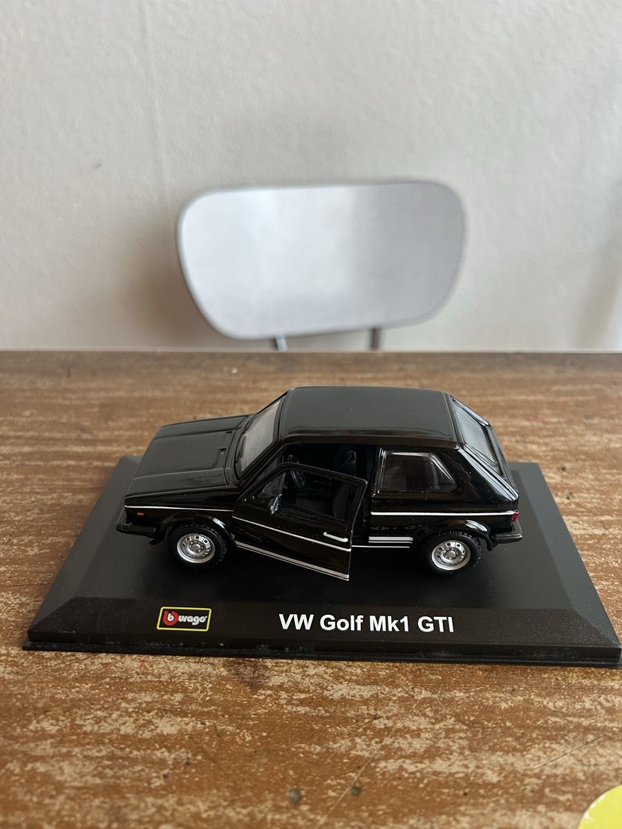 Volkswagen Modellini d'auto: Modell VW Golf Mk1 GTI – Usato da Thun venduto da stu_jrr6