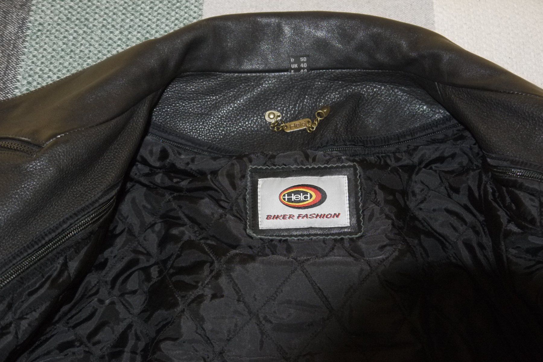 Held Vestes: Motorrad-Lederjacke – D'occasion à Erlach par Odoaker1 3