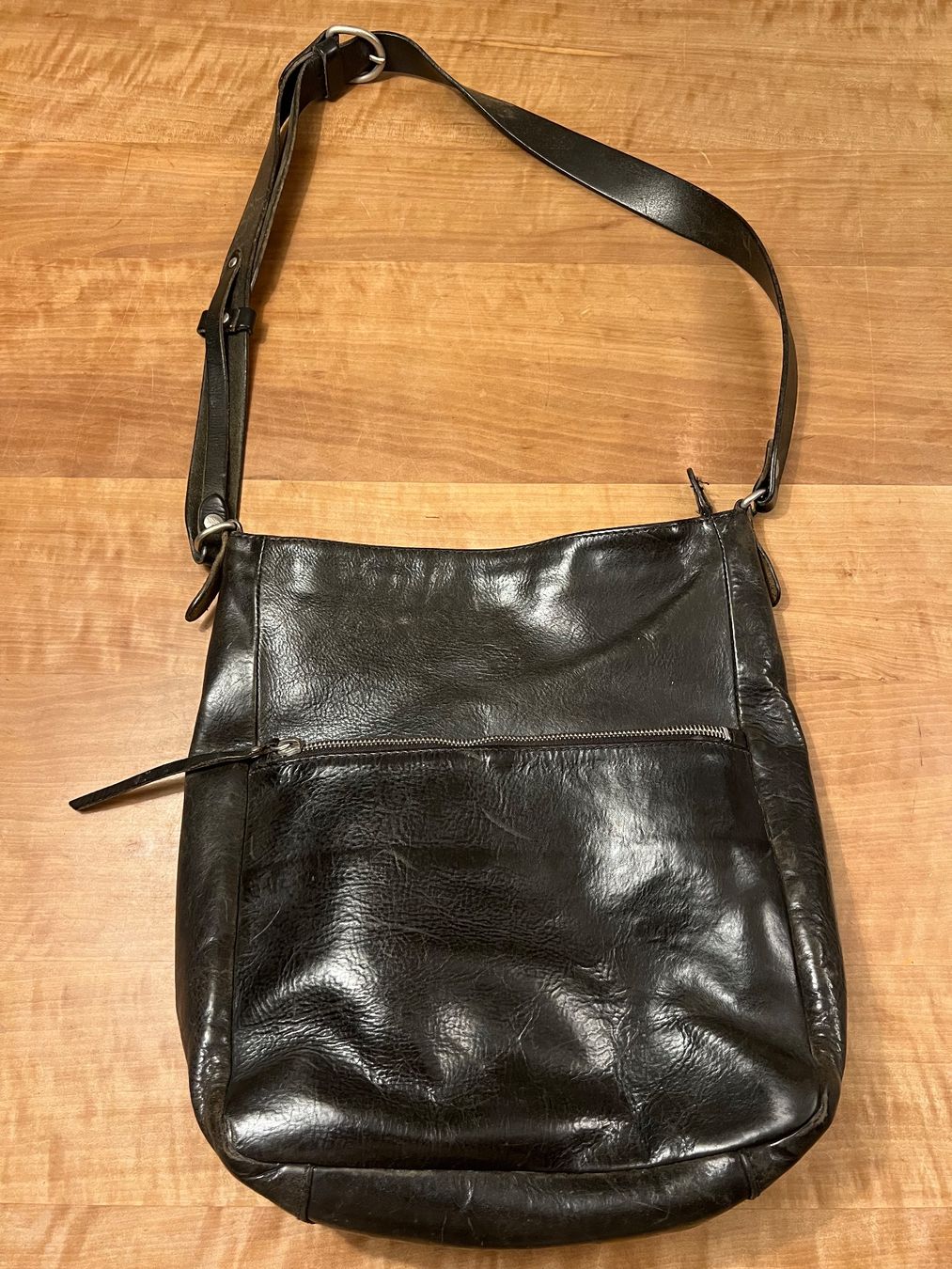 Taschen für Damen: Il Bisonte Ledertasche, schwarz, Top Zustand! – Gebraucht aus Luzern von remiti 2