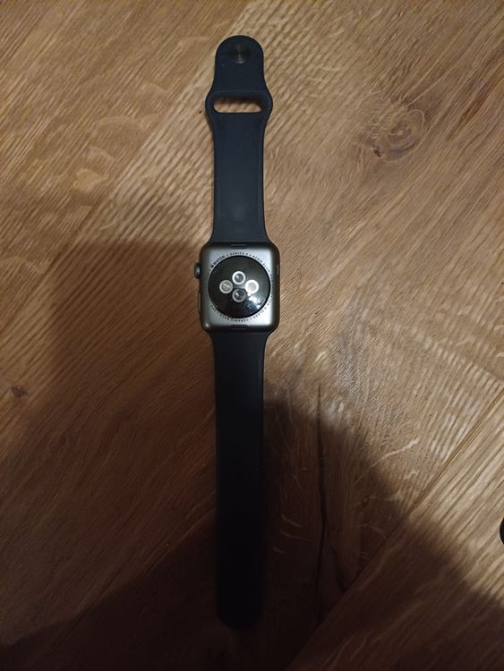 Apple Smartwatch: Apple Watch Series 3 – D'occasion à Wangen SZ par Dar_h8kj 1