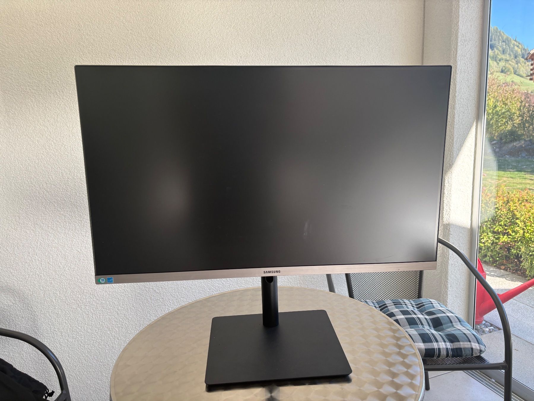 Samsung Ecrans: Samsung 27" Bildschirm – D'occasion à Pragg-Jenaz par FrenchieOwner