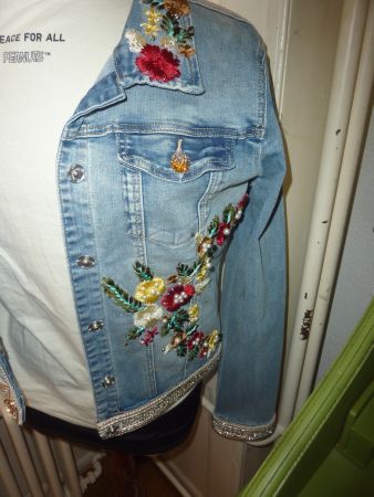 veste en jeans avec broderie taille L/40  pour femme