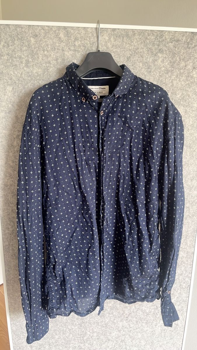 Tom Tailor Camicie: Herren Hemd dunkelblau mit Muster Grösse XXL – Usato da Bern venduto da g97_hft9
