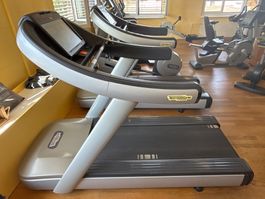 Technogym Run Now 700 - Laufband - 800VB