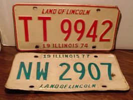 2 alte Amerika Autoschilder Illinois Land of Lincoln Blech