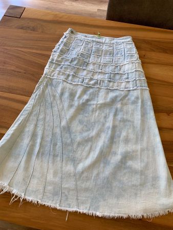 Super stylischer langer Jeansrock Batik Grösse XS