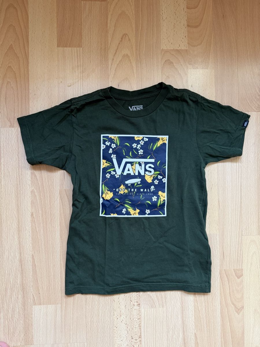 Vans Camicie, T-shirt & Polo: Vans Tshirt Gr.122 – Usato da Kappelen venduto da nicole.vaucher