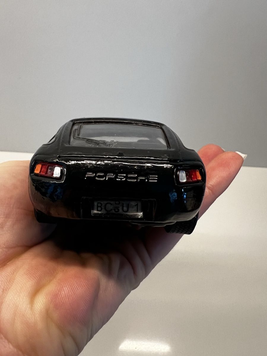 Porsche Modellautos: Schwarzer Porsche 928 Modellauto Sammlerstück – Gebraucht aus Staad SG von Chirrari 1