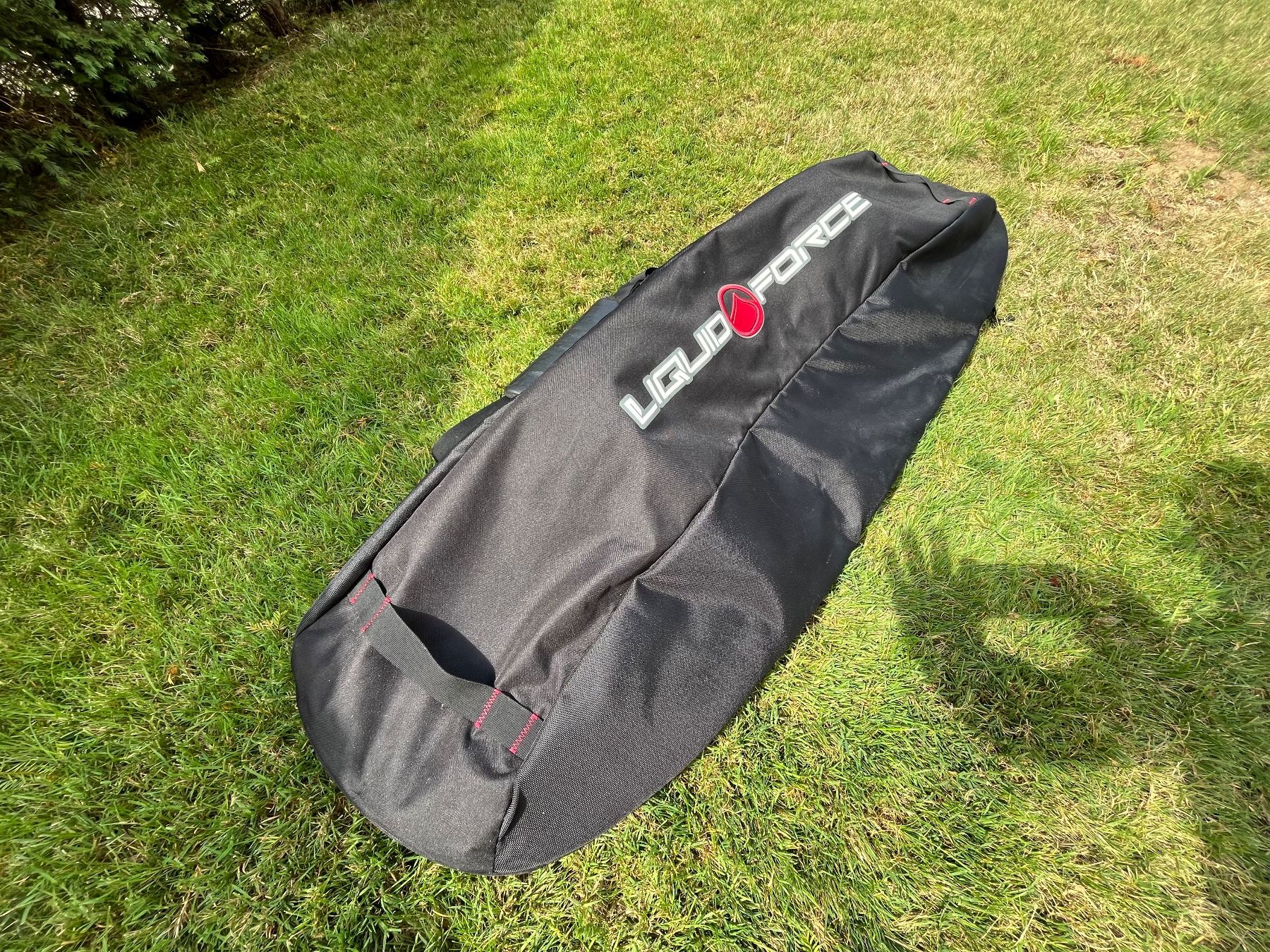 Surfboards & Schwimmbrette: Wakeboard inklusive Liquid Force Tasche Neuwertig – Neu (gemäss Beschreibung) aus Ehrendingen von Frizli 8