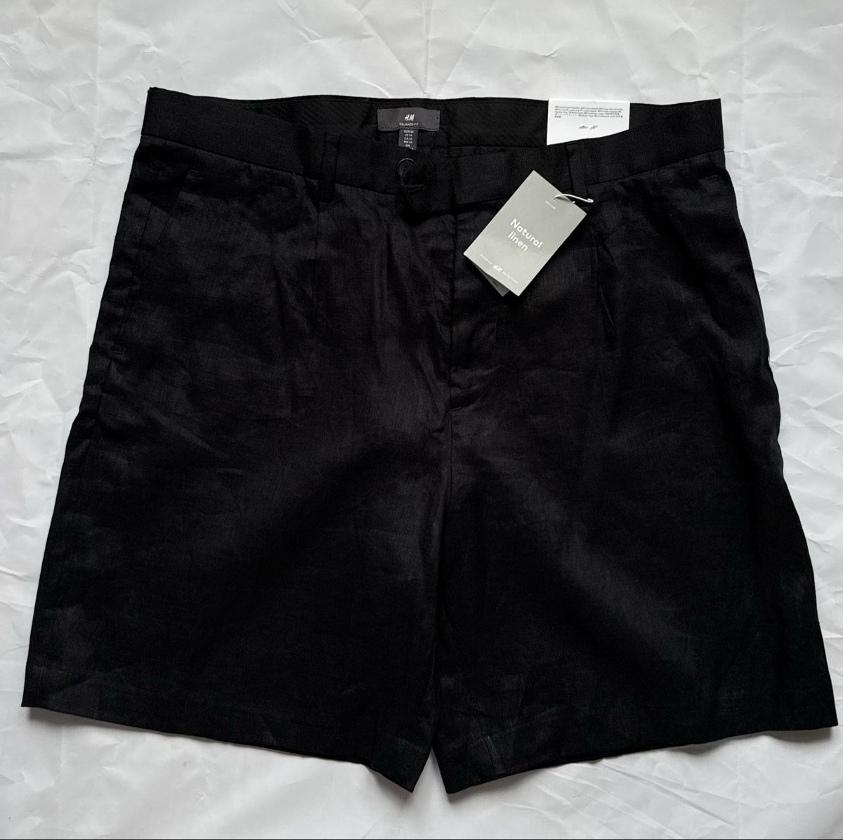 H&M Pantaloni: Shorts HM – Nuovo e nell'imballaggio originale da Vevey venduto da mmmariya_3m 1