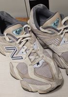 New Balance 9060 Sneakers beige grau gebrauchte Größe 40.5
